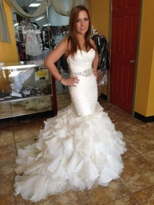 Limited Time Offer!Maggie Sottero Divina